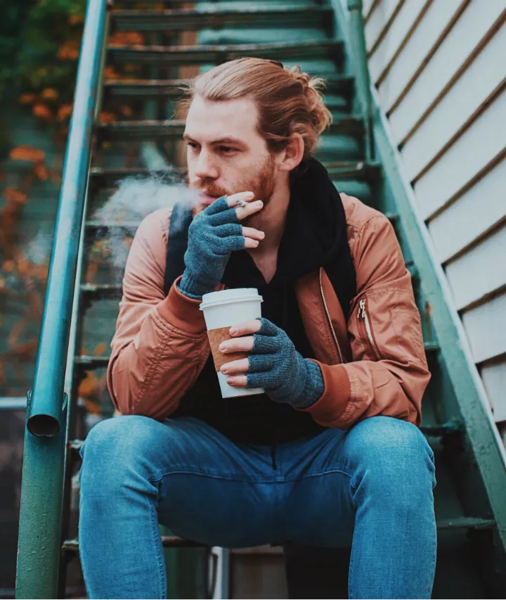 Brooding on stairs_720.jpg