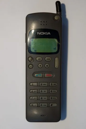 Nokia_2010_NHE-3DN-360x540.jpg