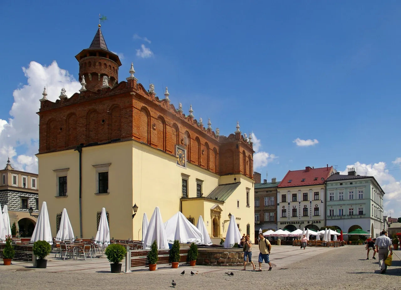 Tarnow_Rynek_20080708_4153.jpg