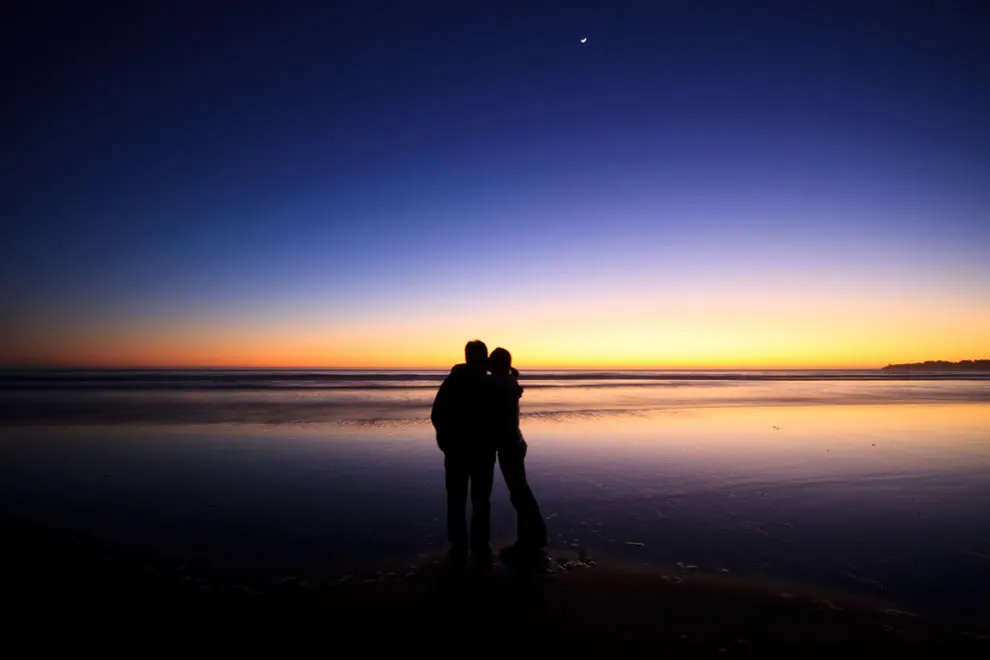 A-Kiss-on-Stinson-Beach-CA.jpg