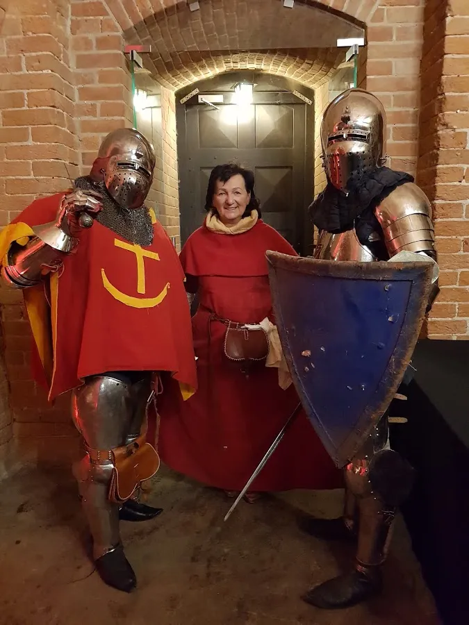 knights on the gates.jpg