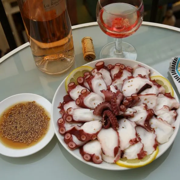 wine-octopus-insta-590x590.jpg