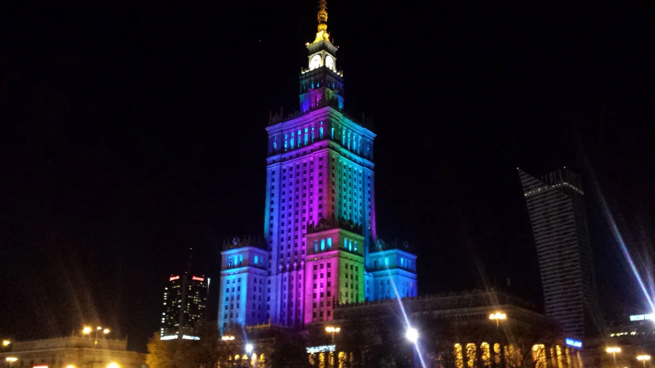 Warsaw Poland Downtown.jpg