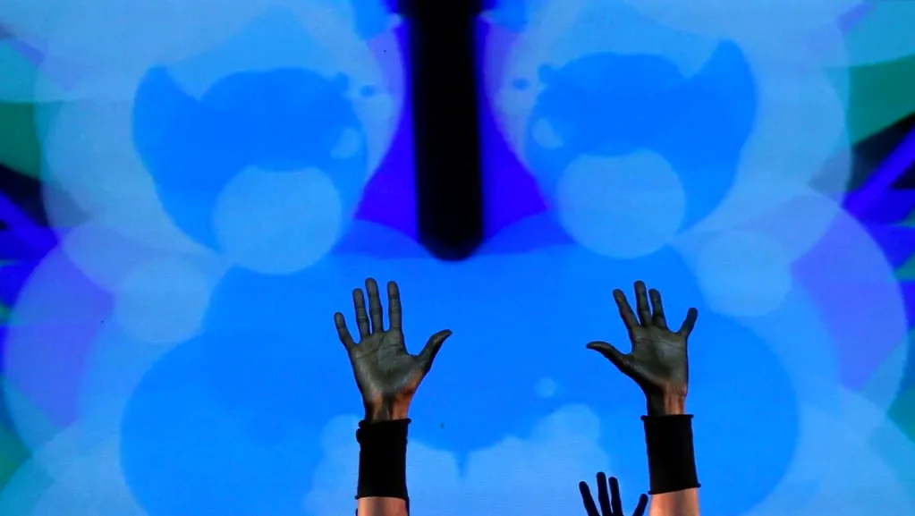 VISUAL COMPOSER PERFORMANCE // WILLPOWER STUDIOS
