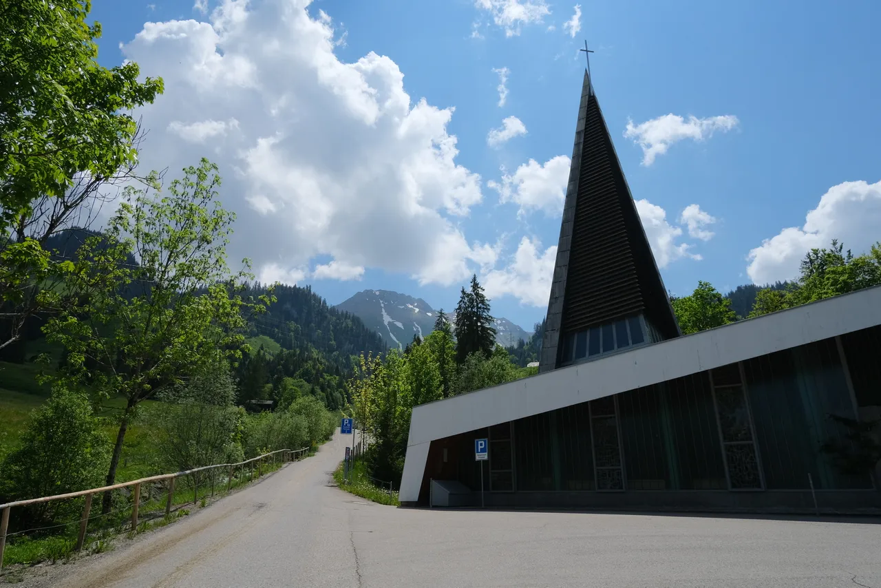 "Hike 2021-06-11 'Breccaschlund-Panoramaweg' (267) - 00002 - 1600W.jpg"