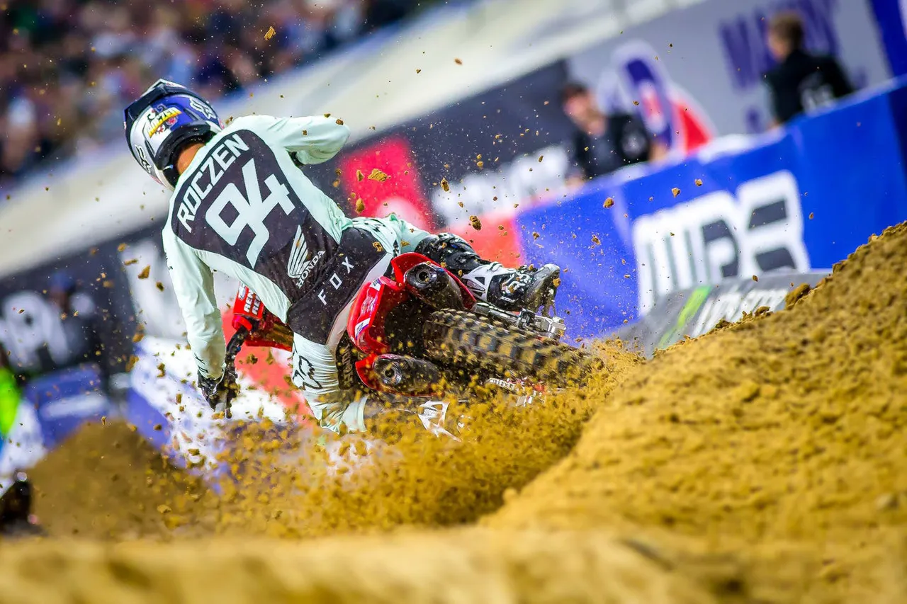 181991_roczen_rs_sx19_houston_055.jpg