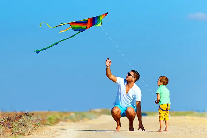 Steps-To-Fly-A-Kite-With-Your-Kid.jpg