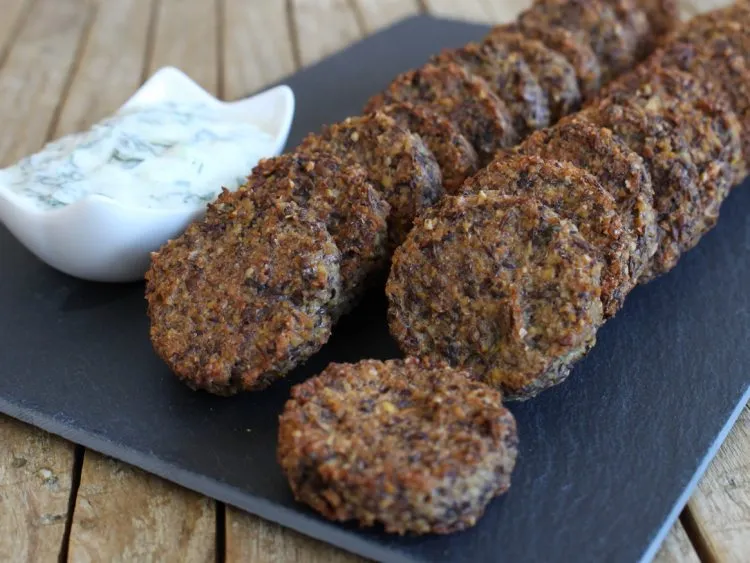 Falafel_lentejas_fit_croquetas-750x563.jpg