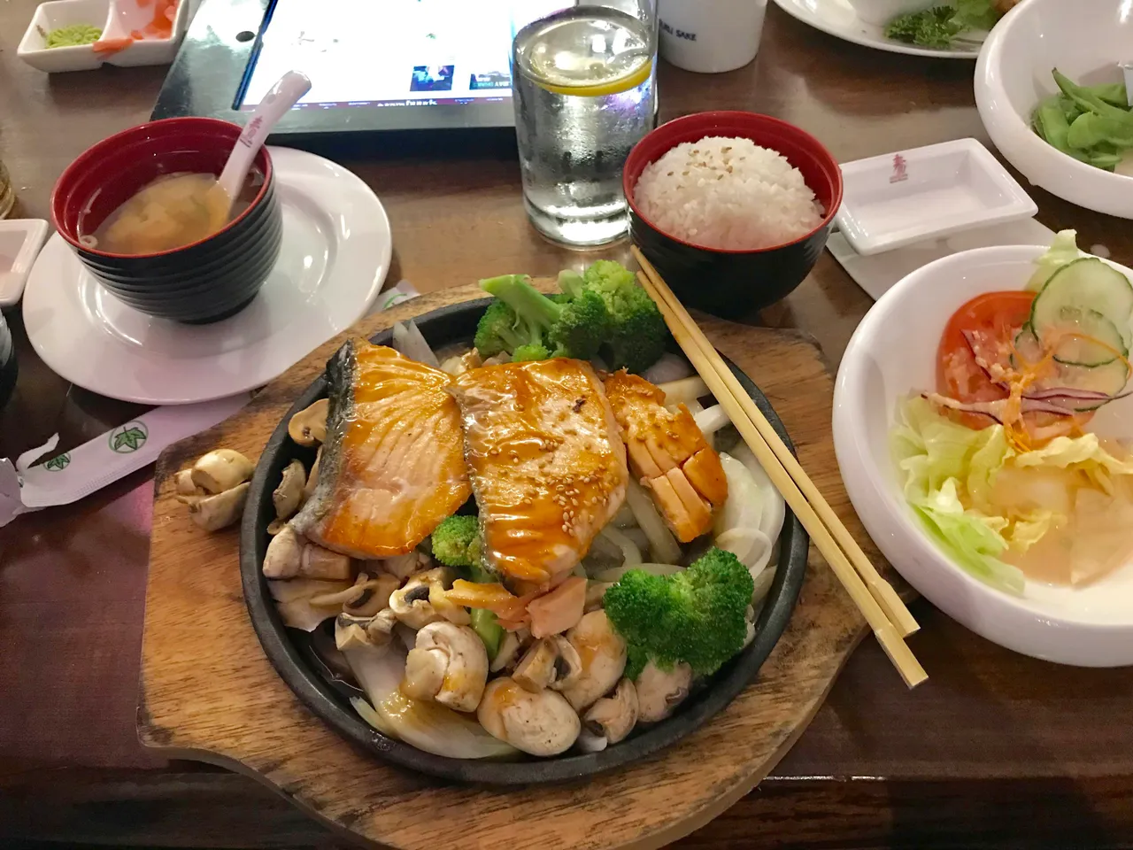 https://s3.us-east-2.amazonaws.com/partiko.io/img/kenmelendez-best-salmon-ive-ever-eaten-sxsppnic-1536367907077.png