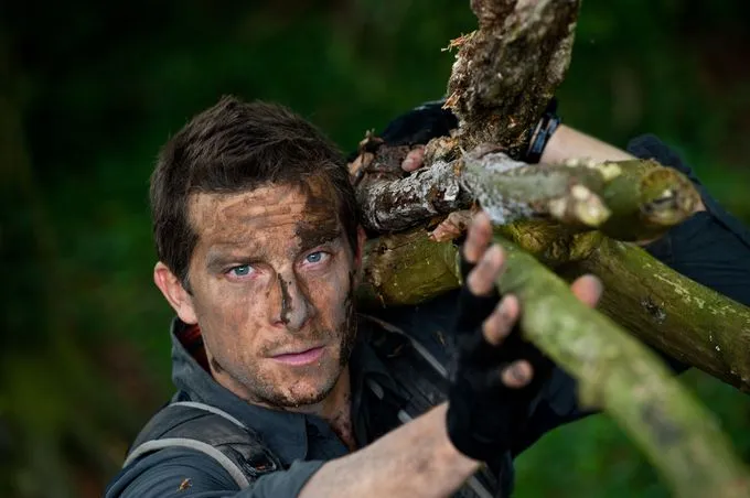 bear-grylls-really-in-the-SAS-680x452.jpg