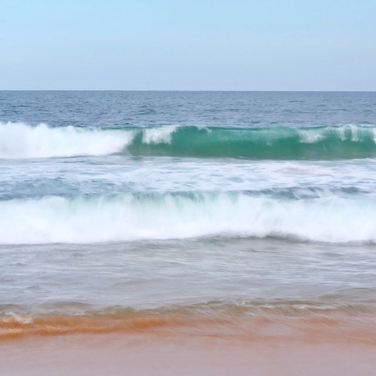 Big surf at Killcare Beach