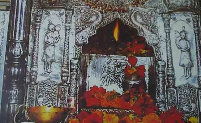 jwalamukhi-temple_650x400_71446642894.jpg