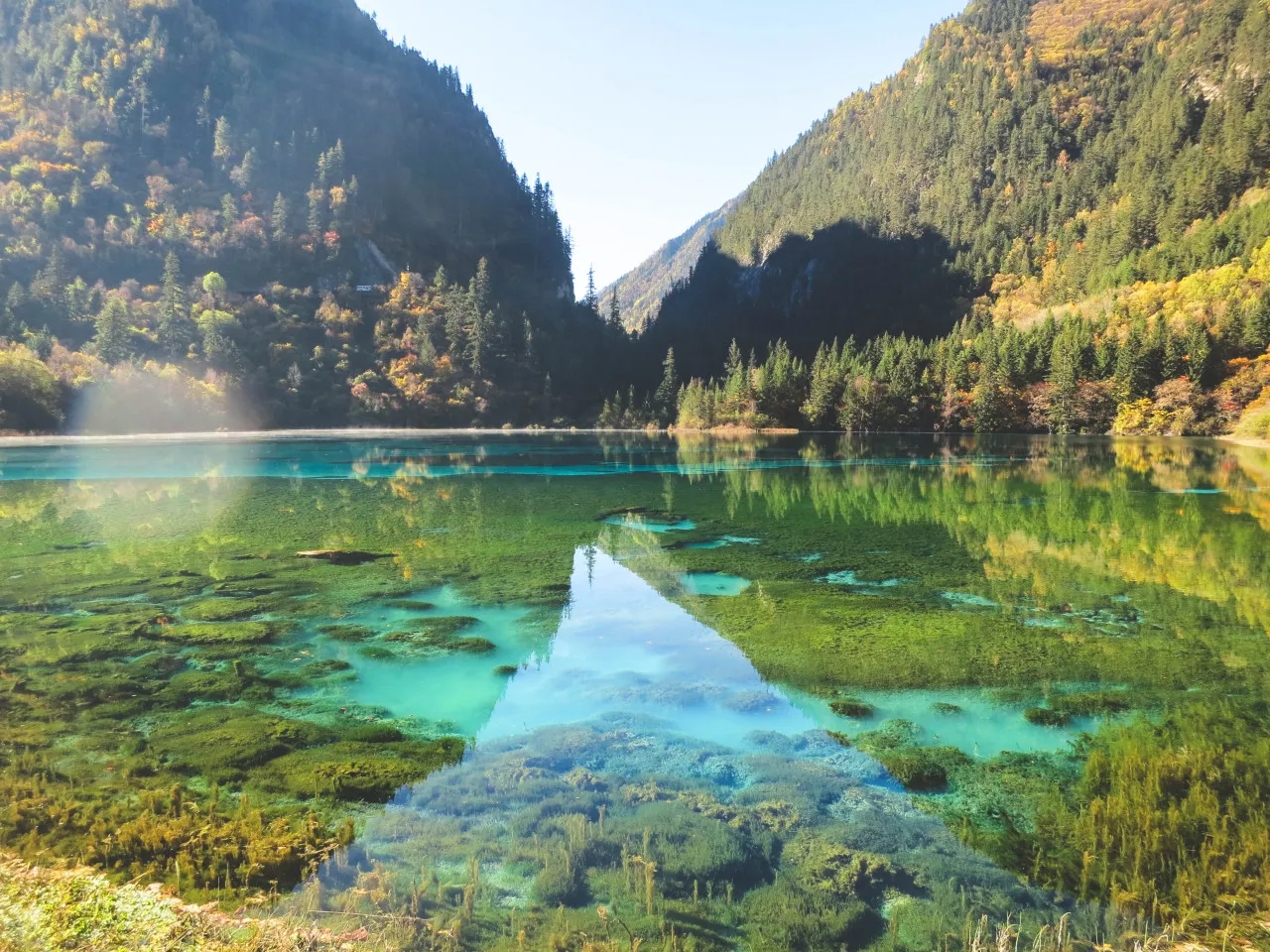 86.Lake at Jiuzhaigou, China..jpg