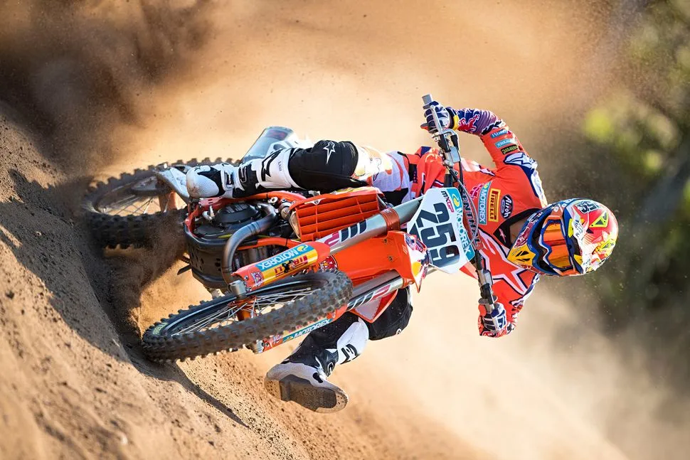 Red-Bull-KTM-MXGP-2018-First-Look_116.jpg