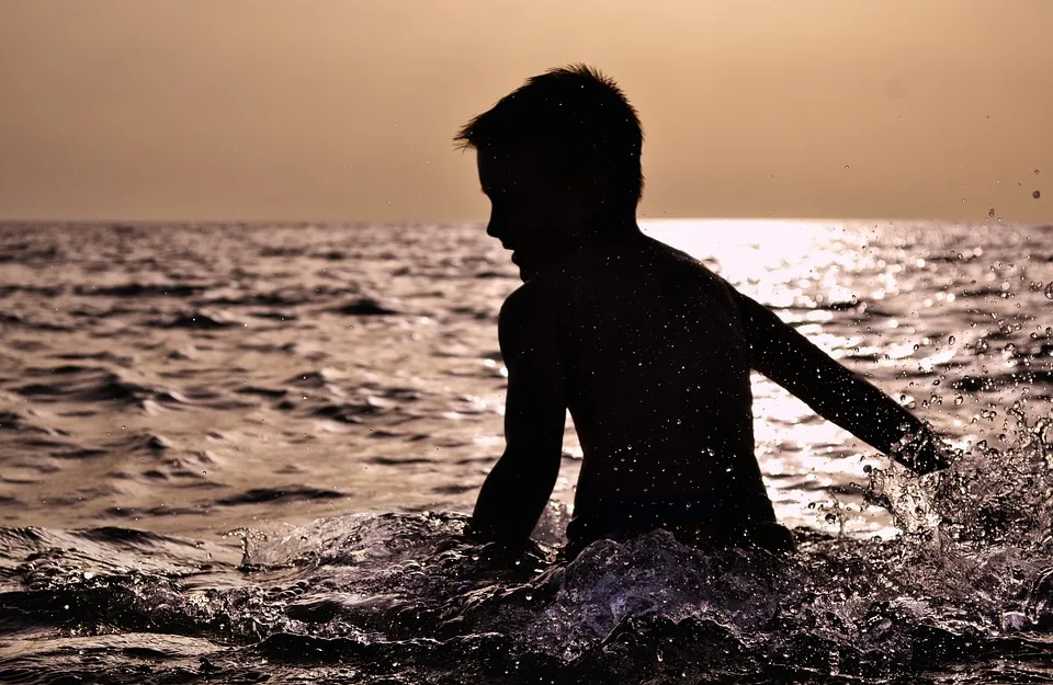 Toddler, Splashing Around, Kid, Child, Boy, Playing