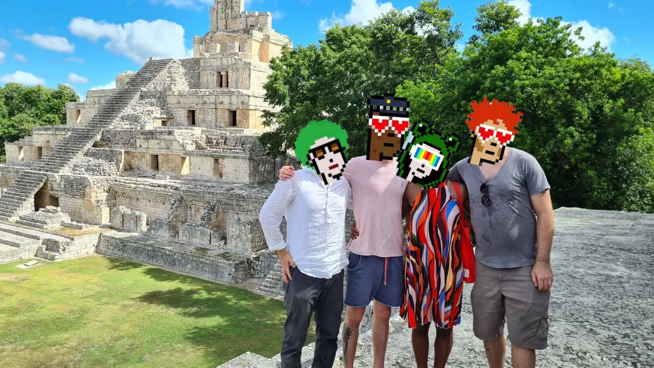 Hive punk gang in Edzná Mayan reuins in Campeche, Mexico 🇲🇽