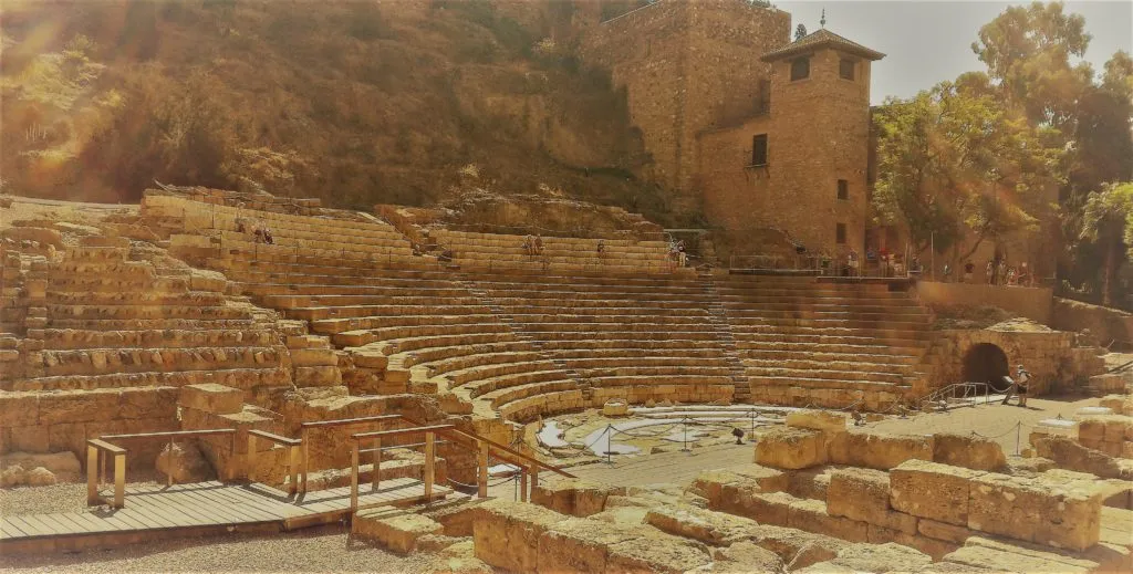 Alcazaba - Teatro Romano (foto aggynomadi)