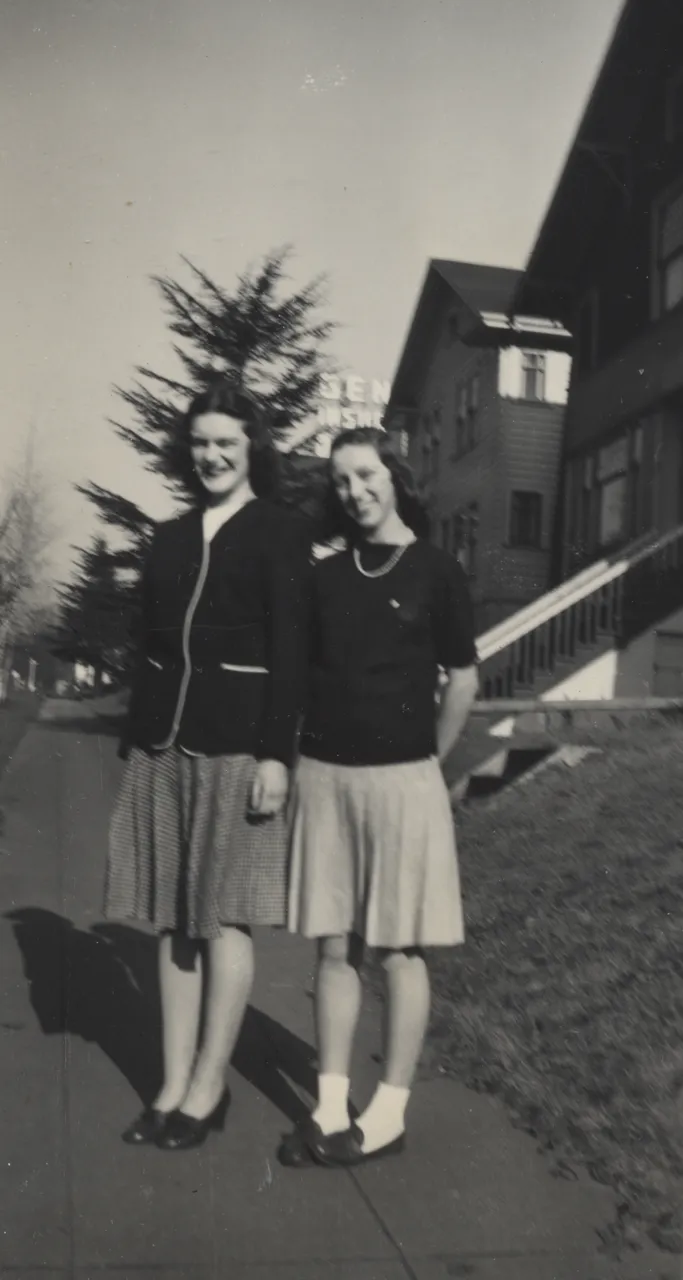 1945  Irene Dwana Pickett & Jean.png