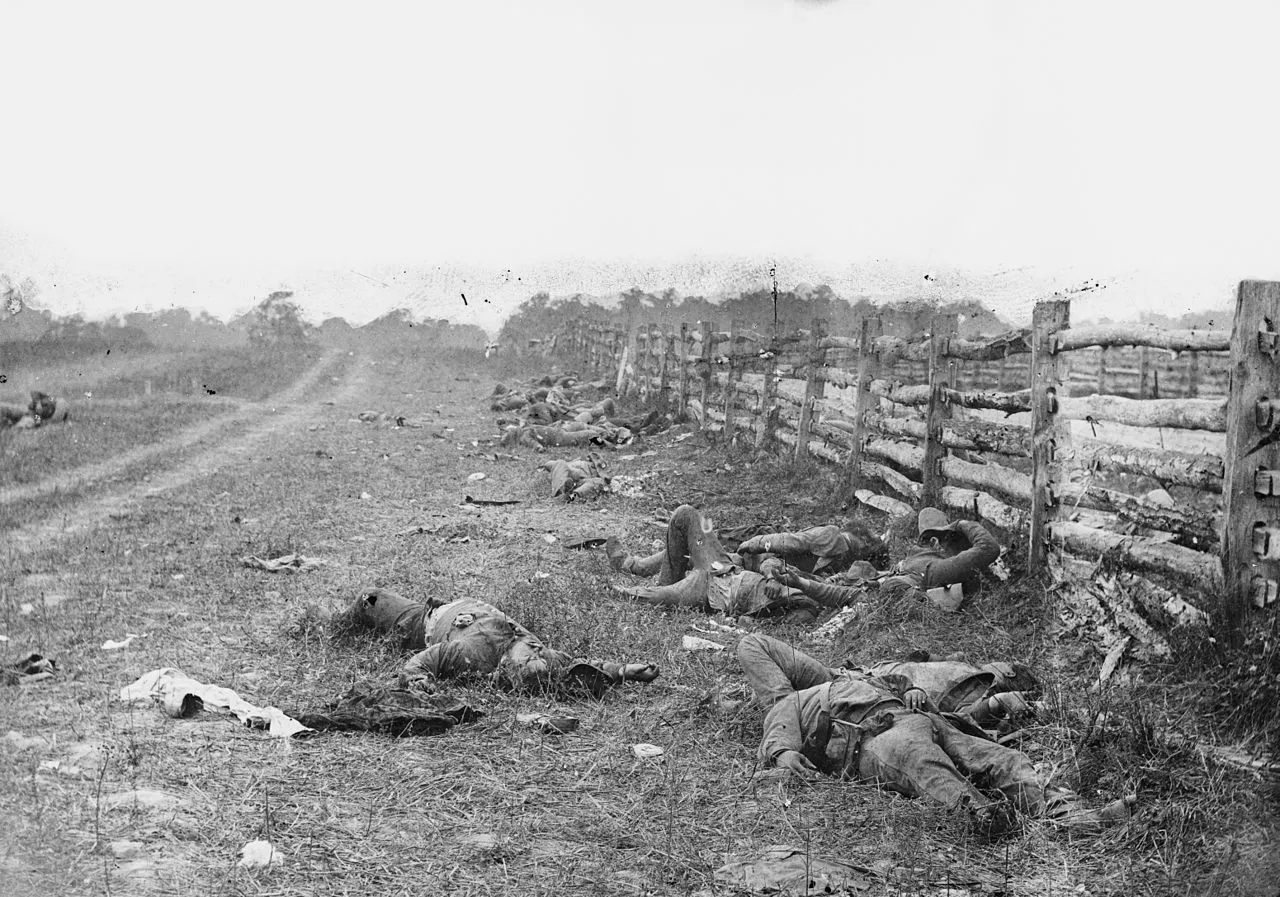 1280px-Bodies_on_the_battlefield_at_antietam.jpg