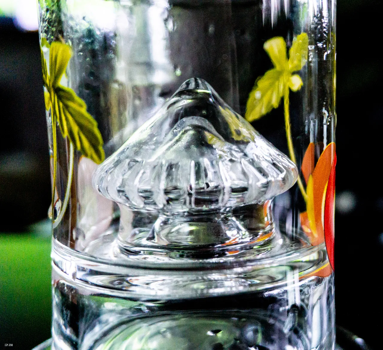 Dab rig double mushroom perc macro.jpg