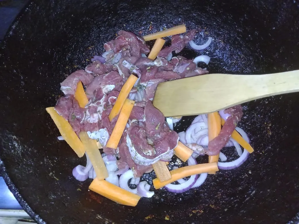 CARNE CON BERENJENA (7).jpeg