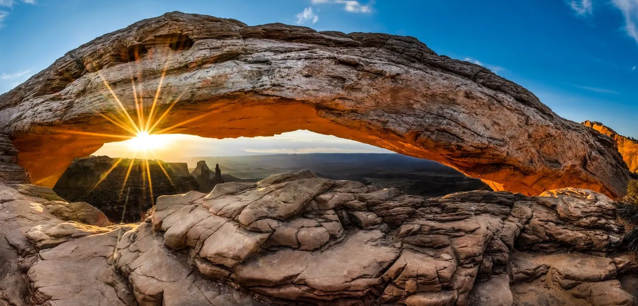 2013-08-03-Mesa Arch Sunrise Pano-Edit.jpg