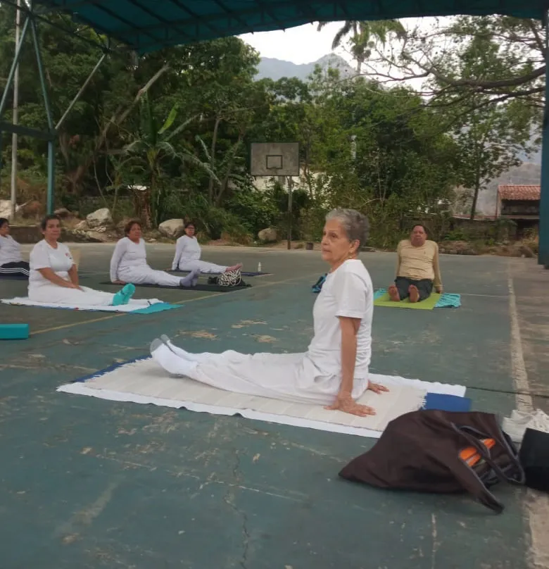 yoga marzo 25.jpg