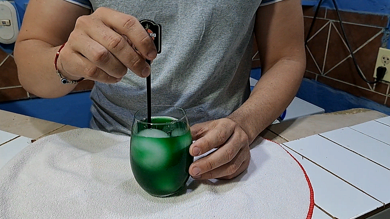 Agitar el Jade 2.gif
