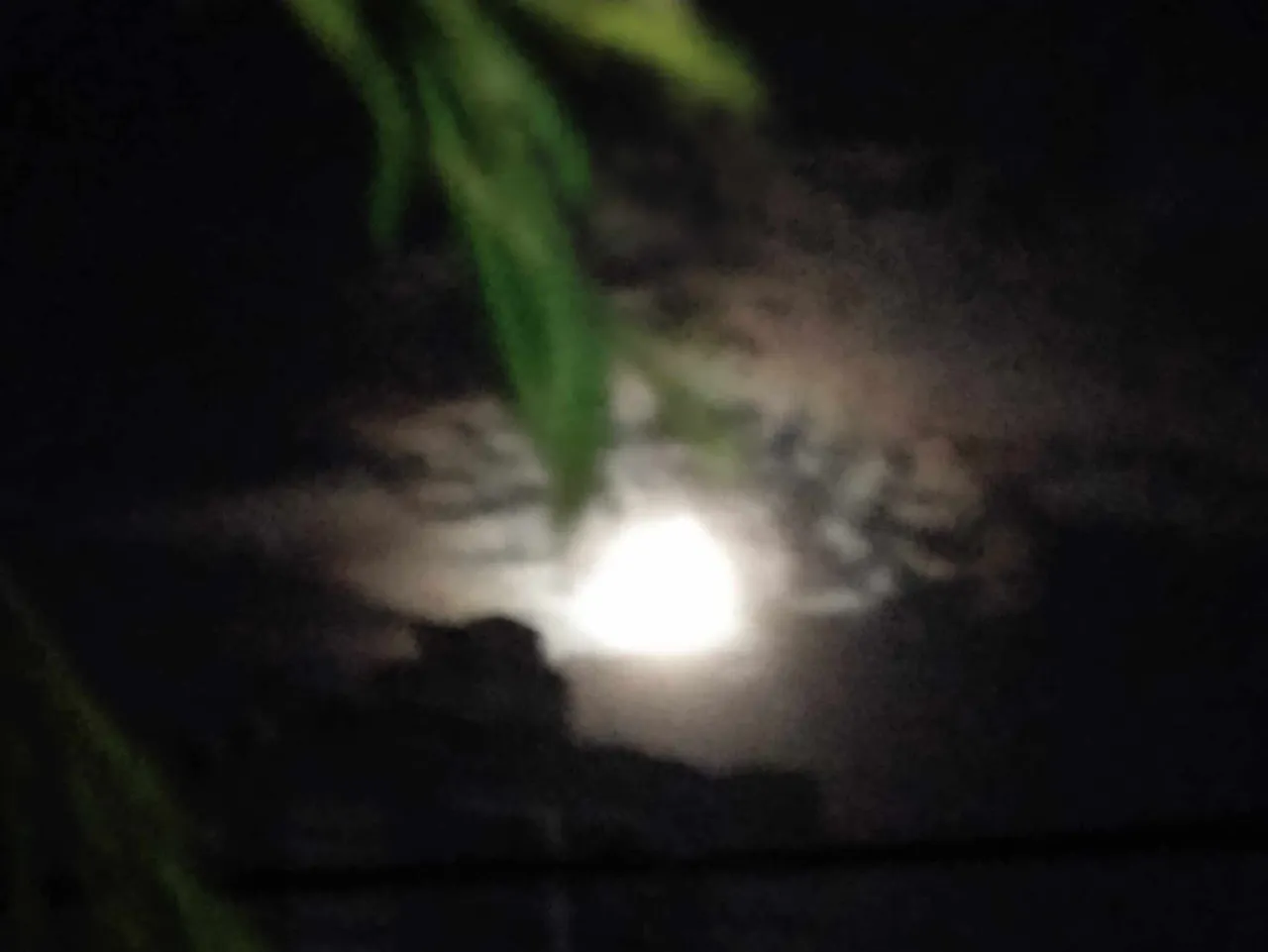 fullmoon.jpg
