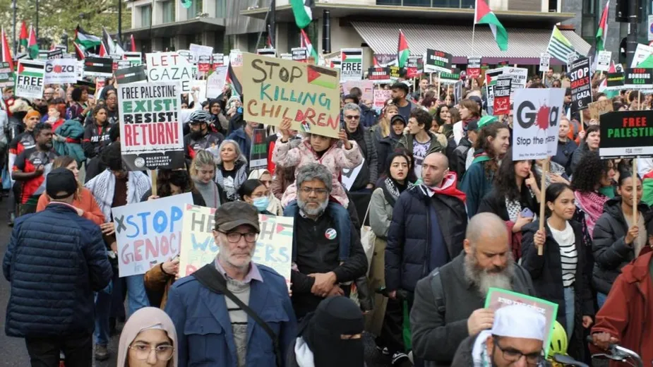 Screenshot 2024-08-26 at 14-47-45 Massive Anti-War Demonstration in London Against Israel's War on Gaza - World Today News.png