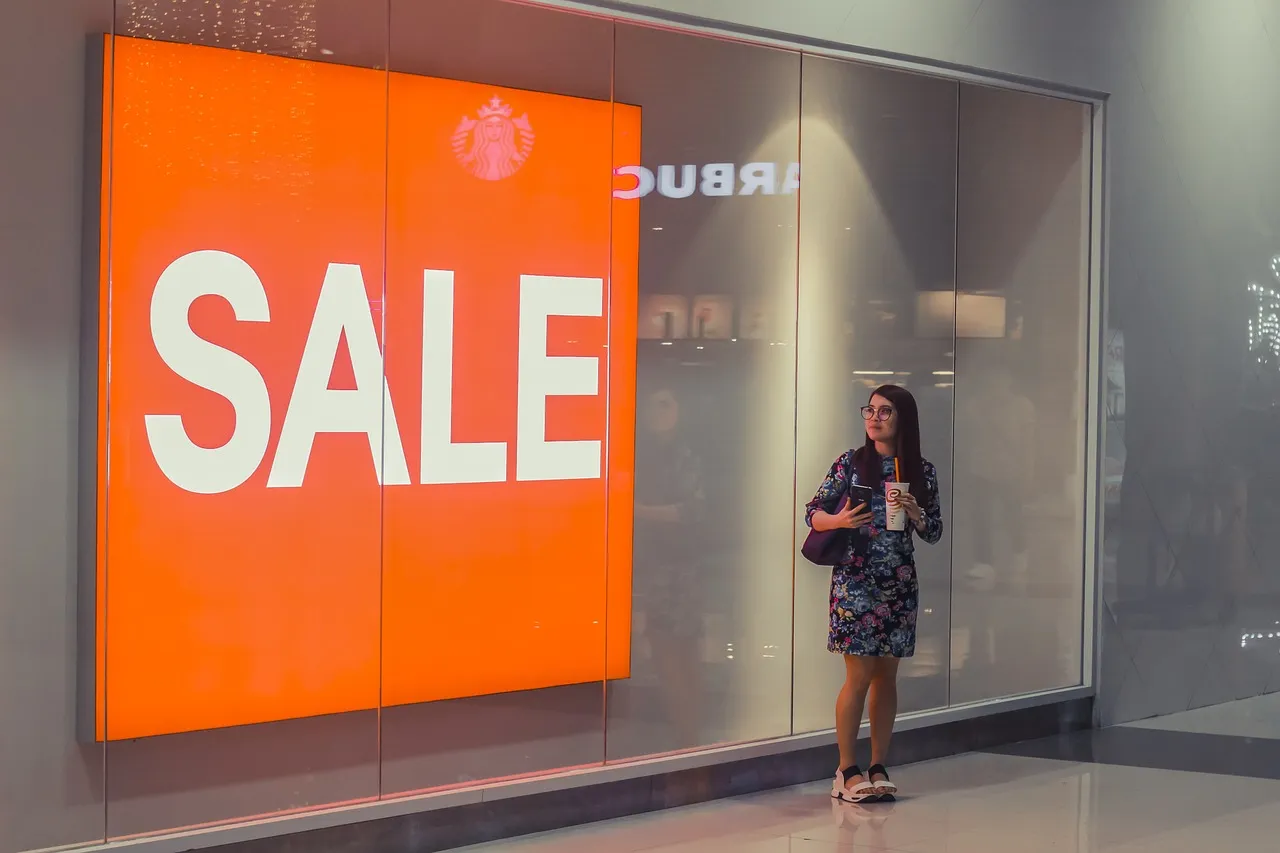 sale-4280006_1280.jpg