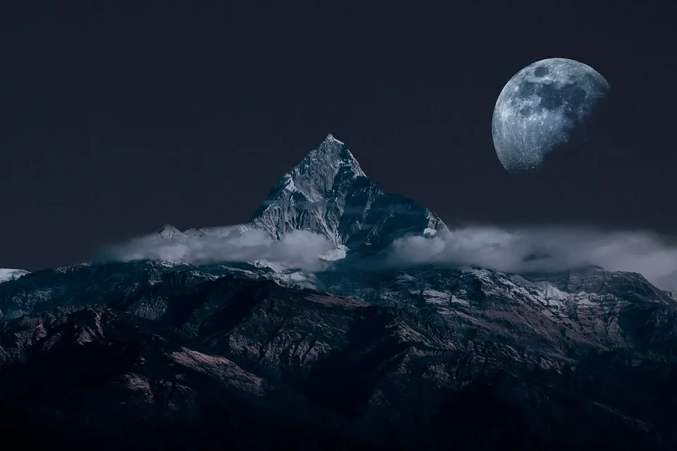 mountain w moon pixa.jpg