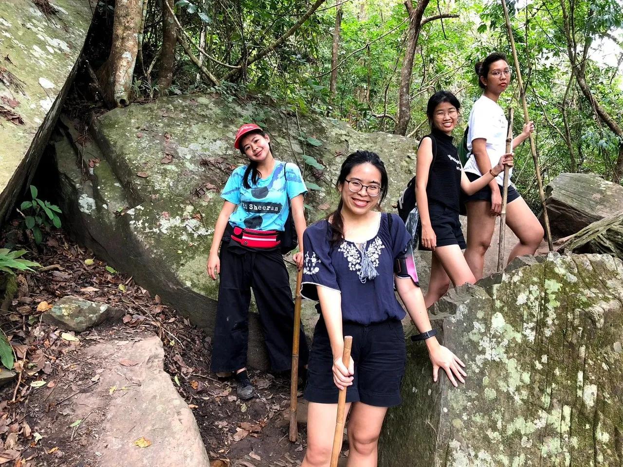 LINE_ALBUM_Phu kradeung_231007_71.jpg
