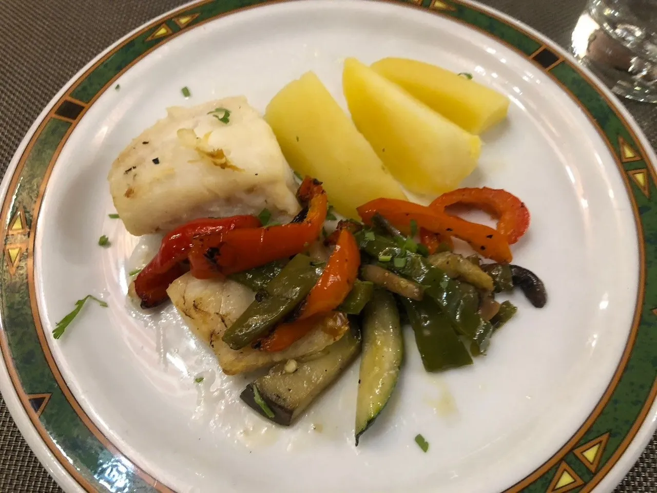 LINE_ALBUM_Toledo4 lunch_240126_5.jpg