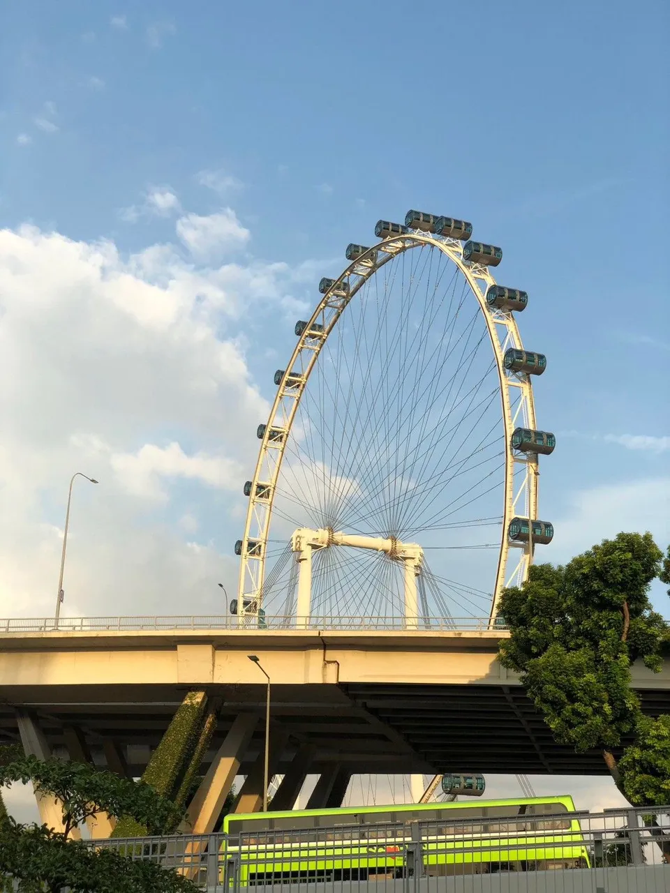 LINE_ALBUM_hive ferris wheel_230826_21.jpg