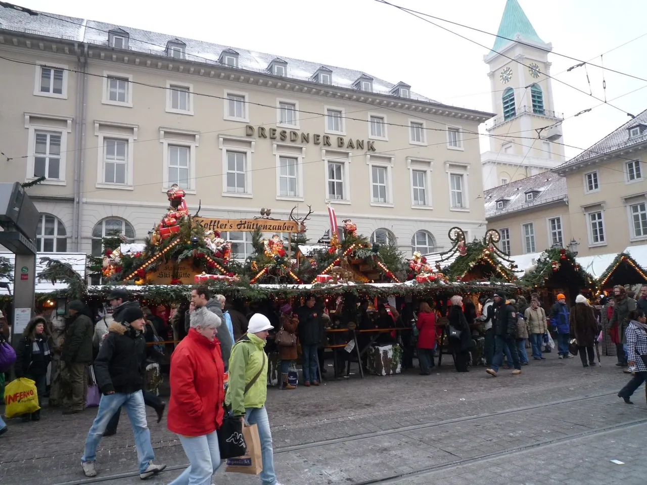 LINE_ALBUM_Weihnachtsmarkt_231215_7.jpg