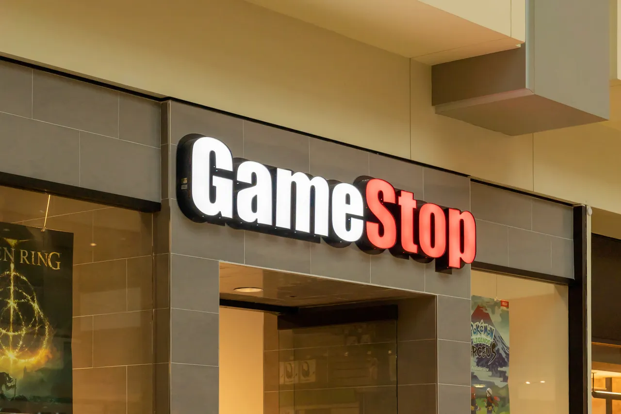 gamestop.jpg