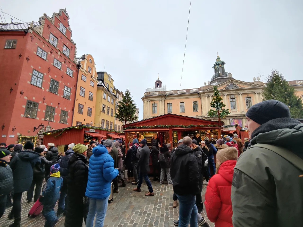 Location: Stortorget Julmarknad | Photo: Shahzad Ansari | Oneplus 9 Pro Smartphone Camera