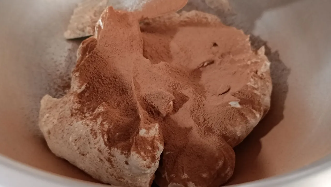 Mascarpone with cacao.jpg