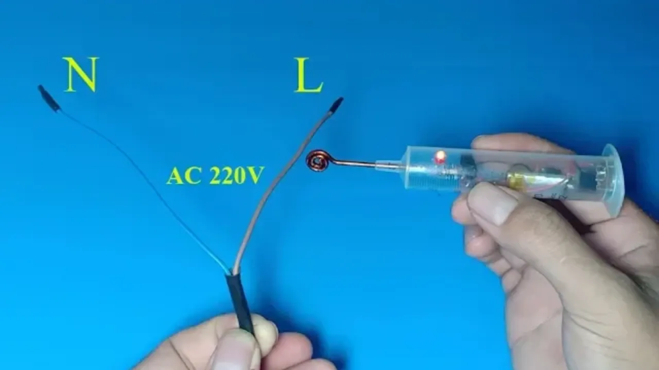https://s3.us-east-2.amazonaws.com/partiko.io/img/vaibhavgond2182-ac-line-detector-using-transistor-dqb9qhqk-1536828189842.png