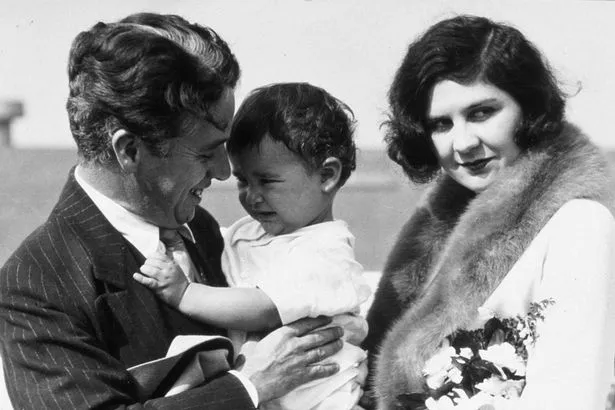 Charlie-Chaplin-Jr-Charlie-Chaplin-and-Lita-Grey.jpg