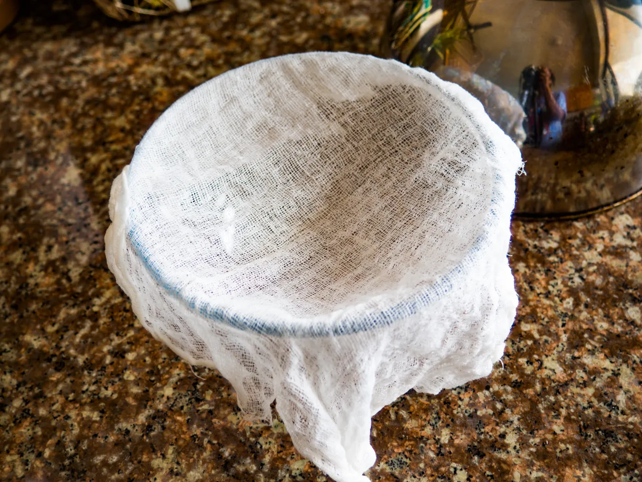 _B120372_cheesecloth.jpg