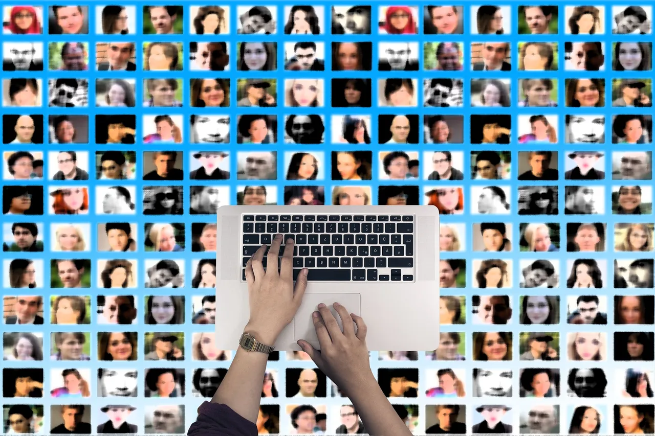 keyboard3689228_1920.jpg