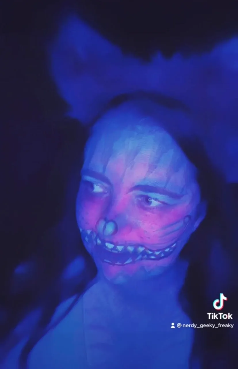 " " \"cheshire.jpg\"""