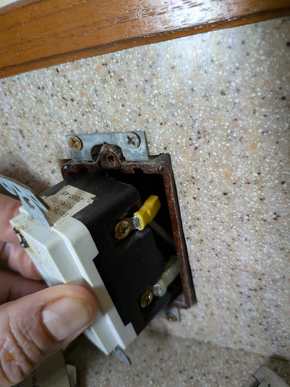 old-plug.jpg