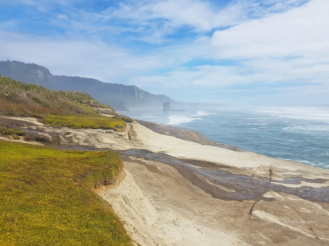 Breakthtaking Coastline of Punakaiki Marine Reserve, New Zealand