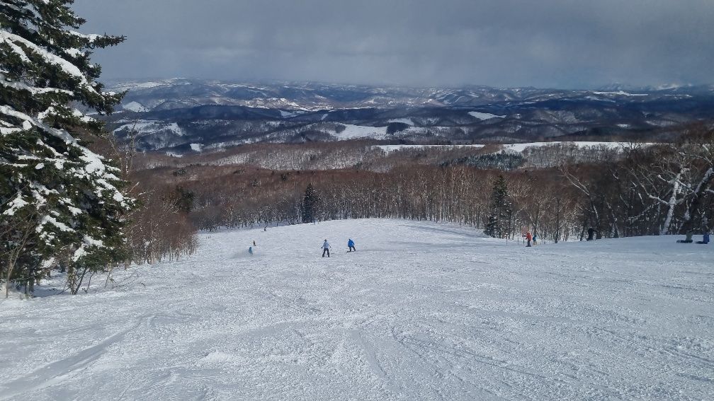 It was not a perfect blue bird sky day but there was still lots of great skiing to be had on the uncrowded well groomed trails.