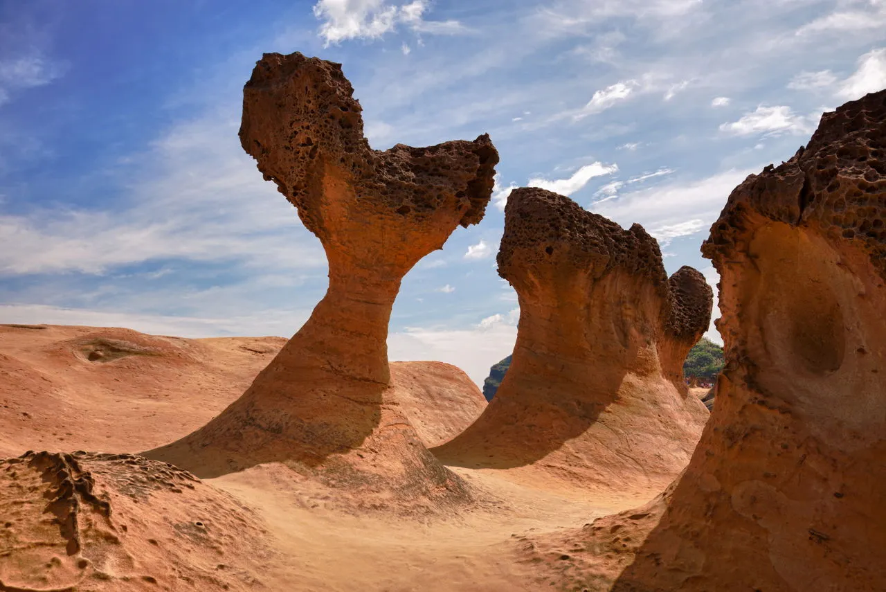 1280-186841119-yehliu-geological-park-in-keelung-taiwan.jpg