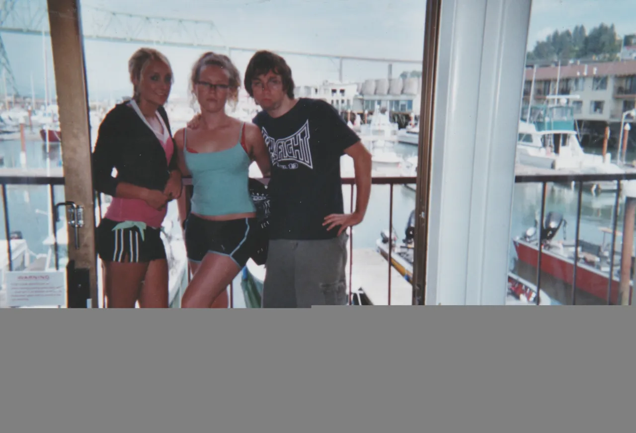 2008 or 2009 - Joey, Katie, Crystal, waterside.jpg