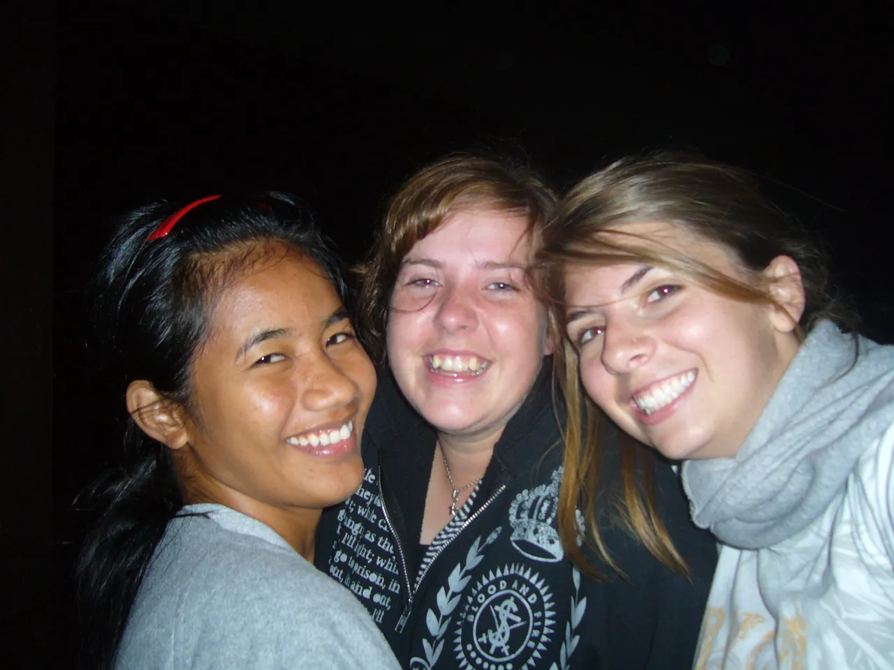 P1030633j, 2007.10.MyFriend. Martina, Jess, Amberlee.JPG
